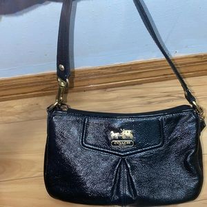 Coach used hand bag , shoulder bag ,look for the flaws on photos.